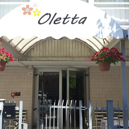 Oletta فندق 2*